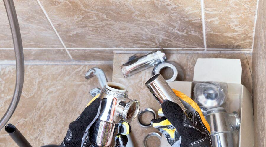 Professional gutter cleaning in Holyoke, MN